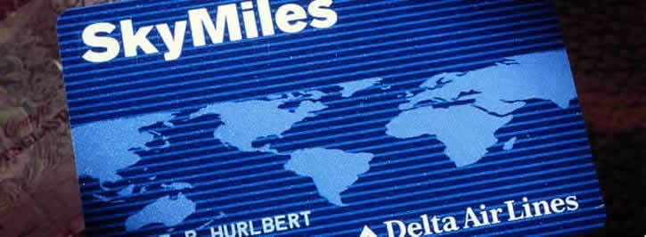 23 Ways to Earn United Airline Miles without Flying-airline cards