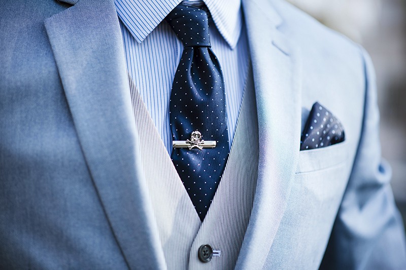blue suit + white oxfords (3)