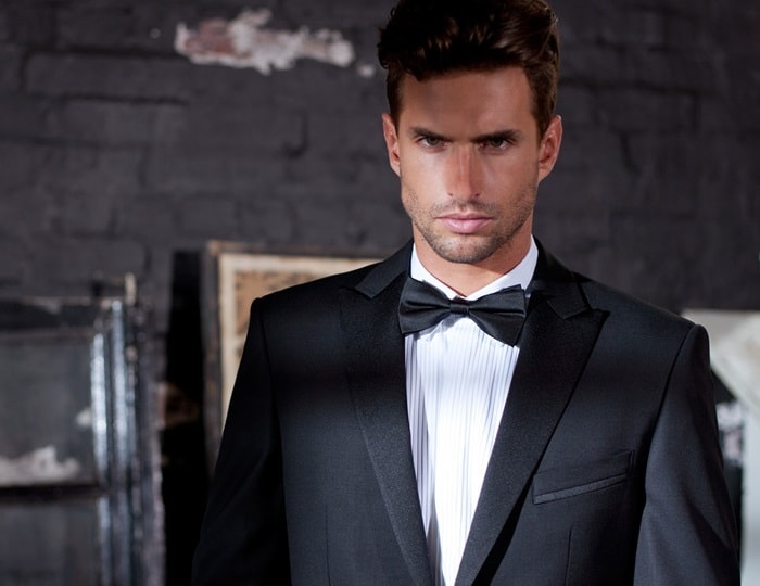 black-bow-tie-dress-code-for-men-7 Men's Outfits Perfectly Suited for Cocktail Attire