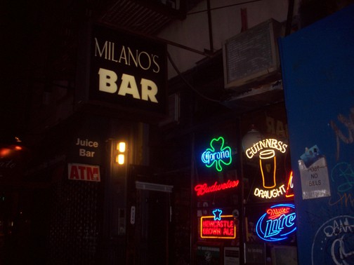 milanos-bar-nyc