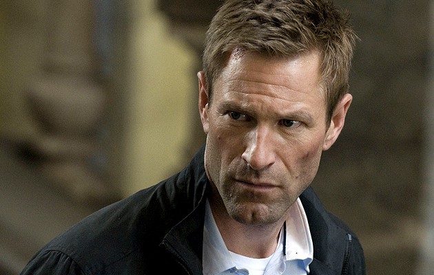 best-haircuts-for-men-with-receding-hairlines-aaron-eckhart